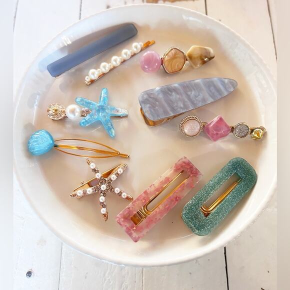 BEACH VIBES Hair clip bundle - Bobby pins and hair clips 10 piece collection - Picture 1 of 2